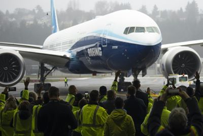 Boeing extends factory shutdown in Washington state