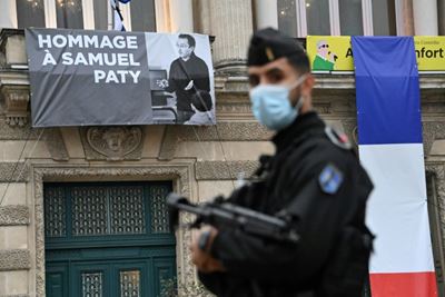 France teacher's killer had 'contact' with jihadist in Syria