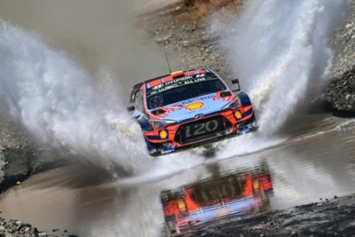 Sordo extends at Hyundai Rally for 2020