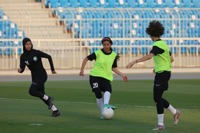 Saudi girls 'dream' big with launch of soccer league