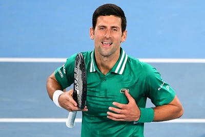 Ominous Djokovic resumes bid for ninth Australian Open crown