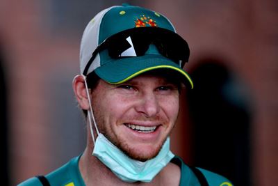 Australian cricketers land in Sydney after fleeing Covid-hit India