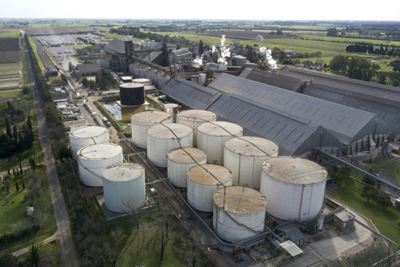 Oil storage buckles as virus saps demand