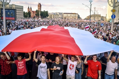 Belarus workers stage strikes over disputed vote