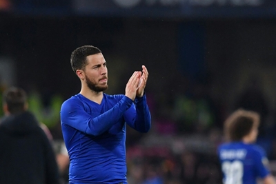 Willian desperate for Hazard to stay at Chelsea