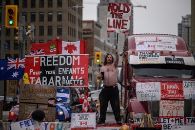 Canada police ready to move in to clear trucker-led protests