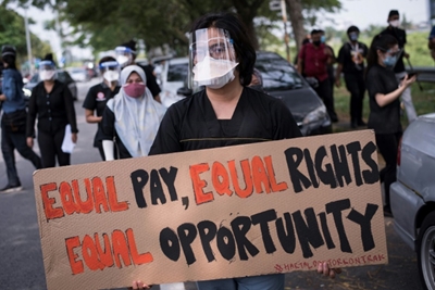 Malaysian doctors stage walkout amid worsening Covid outbreak