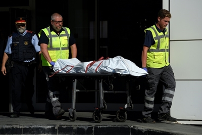 Spanish police kill knife attacker shouting Islamic slogan