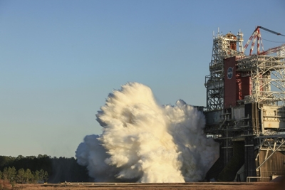 NASA test of mega Moon rocket engines cut short