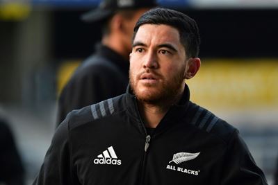 Ex-All Black Milner-Skudder signs with Highlanders