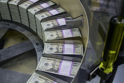 The dollar is still king, even as coronavirus slams US