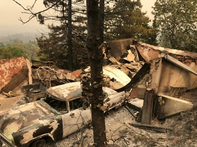 Death toll rises as dry conditions fuel deadly California fires