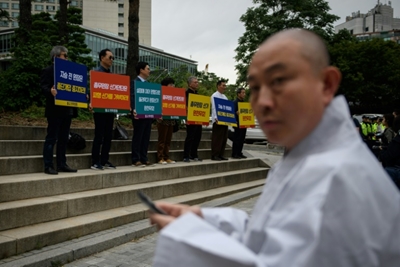 Scandal-plagued S. Korea Buddhist sect elects uncontested leader