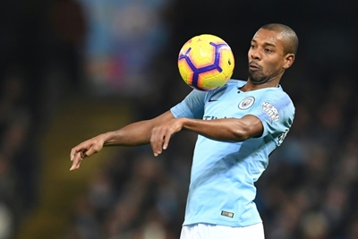 Guardiola in tough hunt for 'new' Fernandinho