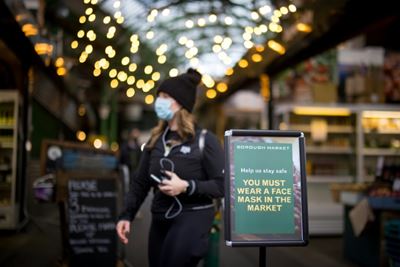 Calls for masks outside in UK as London market imposes rule