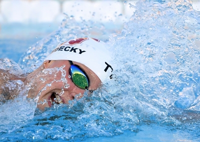 Ledecky eases into US championships with 800m freestyle win