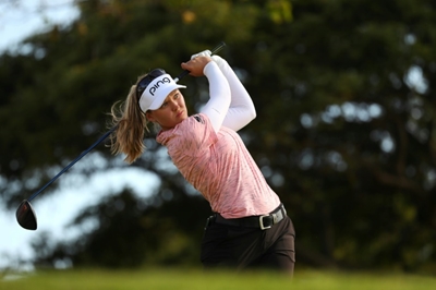 Henderson defends Lotte title, equals LPGA Canada win mark