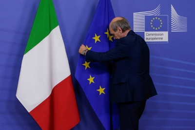 EU raises heat on Italy over high debt