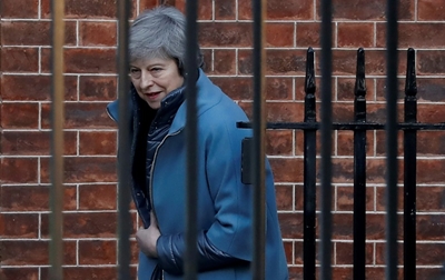 Brexit: May heads back to Brussels but EU not budging 