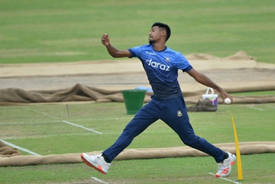 Bangladesh's Mustafizur doubtful for first Zimbabwe ODI