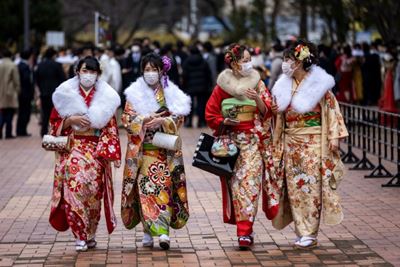 Japan extends strict border measures as coronavirus cases soar