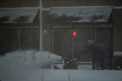 Powerful winter storm slams into eastern US