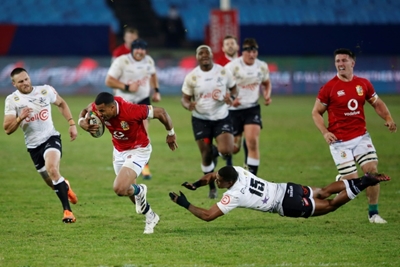 Springboks to train again after captain Kolisi tests positive