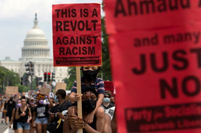 Fox News apologizes for chart of stock gains after black killings