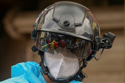 Mumbai deploys 'smart helmets' to screen for coronavirus