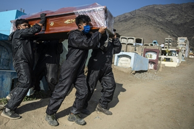 Peru reimposes Sunday curfews to stop virus spike