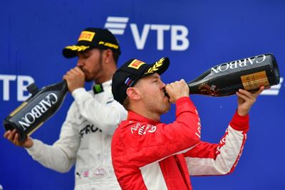 Vettel still believes in F1 title bid 