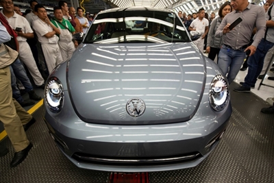 Last ever VW Beetle model rolls off Mexican production line