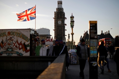 Brexit plots and passions split UK parliament