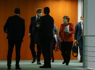 Merkel fails in new curbs bid as virus infections stabilise