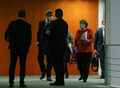 Merkel fails in new curbs bid as virus infections stabilise