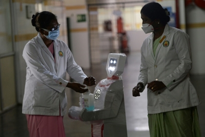 Robots may become heroes in war on coronavirus