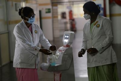 Robots may become heroes in war on coronavirus