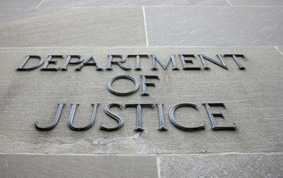 US couple arrested for selling nuclear warship information