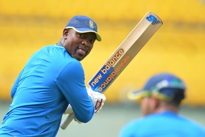 Interim team director Nkwe to coach S.Africa in England Tests