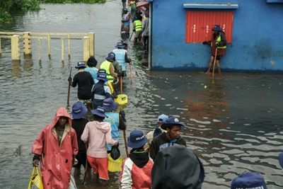 Deadly storm Ana strands tens of thousands in southern Africa