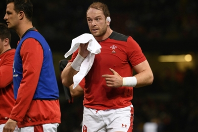 Wales skipper Jones to equal Test record against France