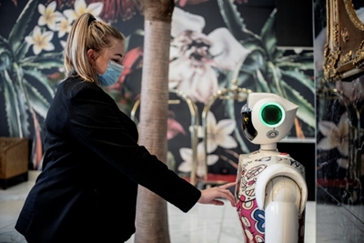 Johannesburg hotel embraces virus-free robots