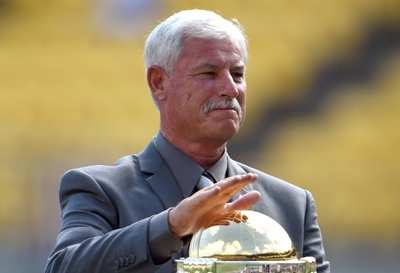 New Zealand cricket legend Hadlee has cancer surgery