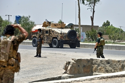 Taliban press on with northern offensive after weekend blitz