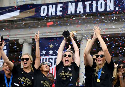 P&G gives bonus to US women soccer stars