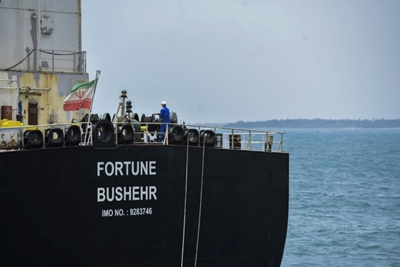 First Iranian oil tanker docks in Venezuela