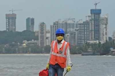 Indian firms struggle to lure migrant workers back