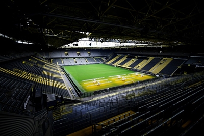Merkel gives go-ahead for Bundesliga to resume in mid-May