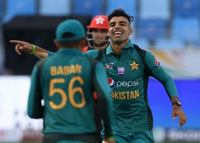 Pakistan crush Hong Kong in Asia Cup