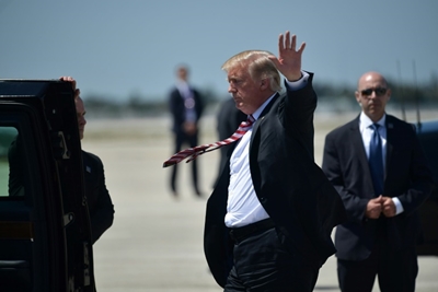 NATO leaders fear Trump crisis at key summit